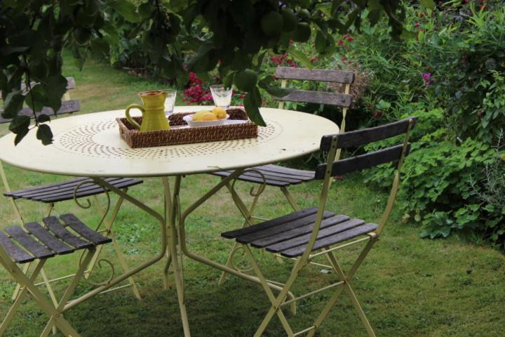 Au Fil De L'Aulne Bed and Breakfast Châteauneuf-du-Faou Eksteriør billede