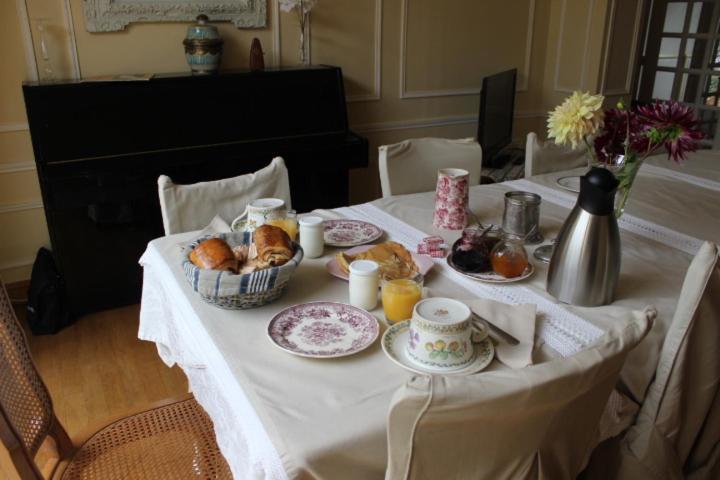 Au Fil De L'Aulne Bed and Breakfast Châteauneuf-du-Faou Eksteriør billede